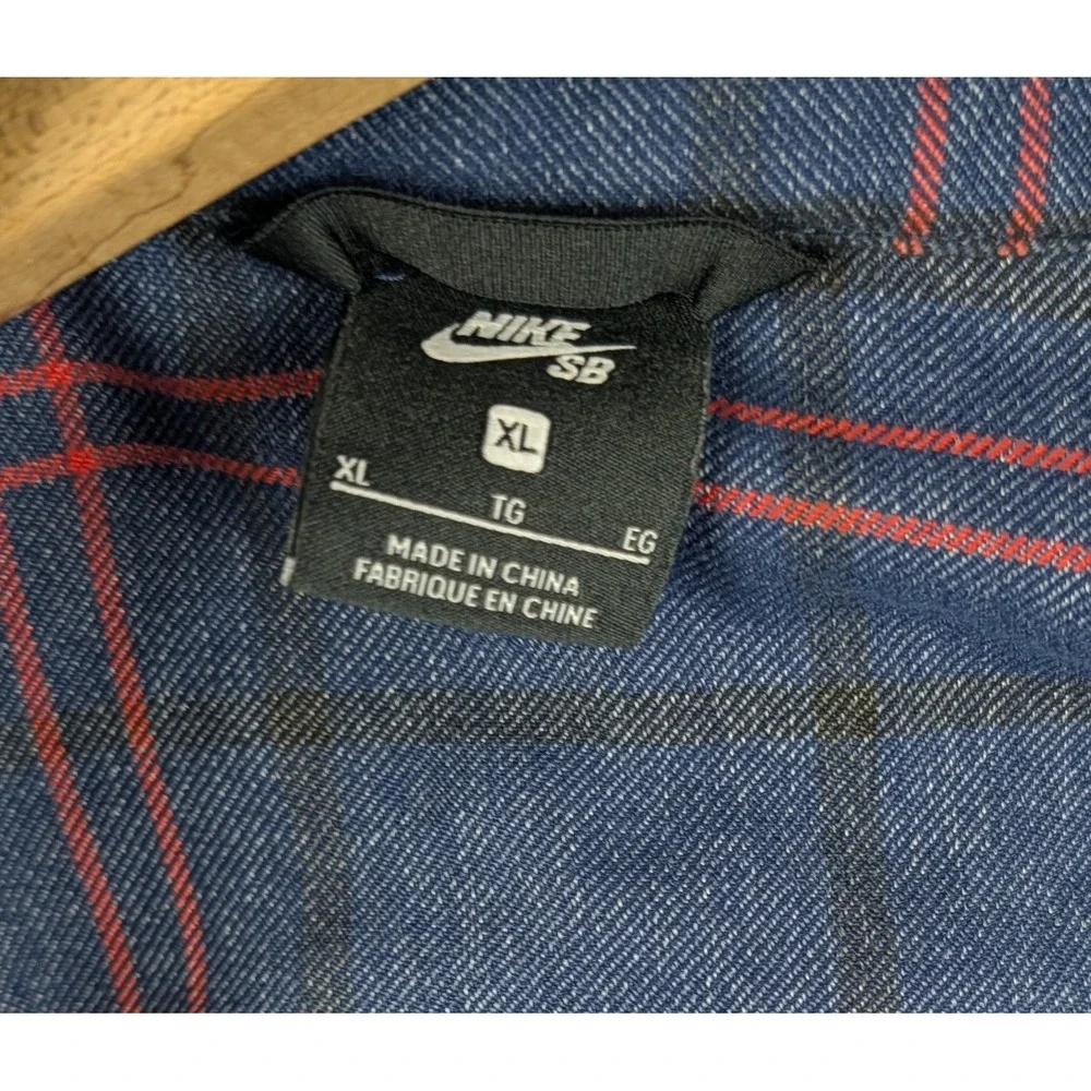 Vintage Nike SB XL Skateboard Button Shirt Long Sleeve Red Blue Plaid Flannel